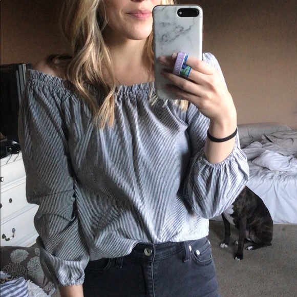 Brandy Melville Crop Top Bundle of Three - Picture 10 of 10